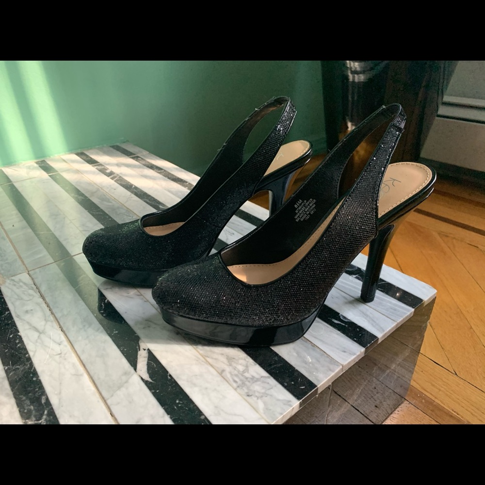 BRAND NEW Kasper Black sparkle pumps